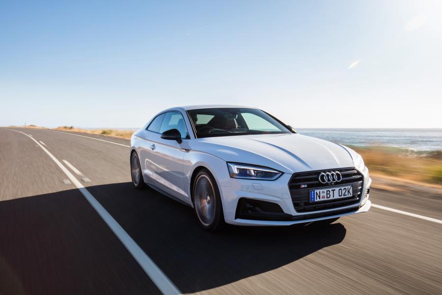  Audi S5 Coupe 2017 года  (AU) (фото 7 из 26)